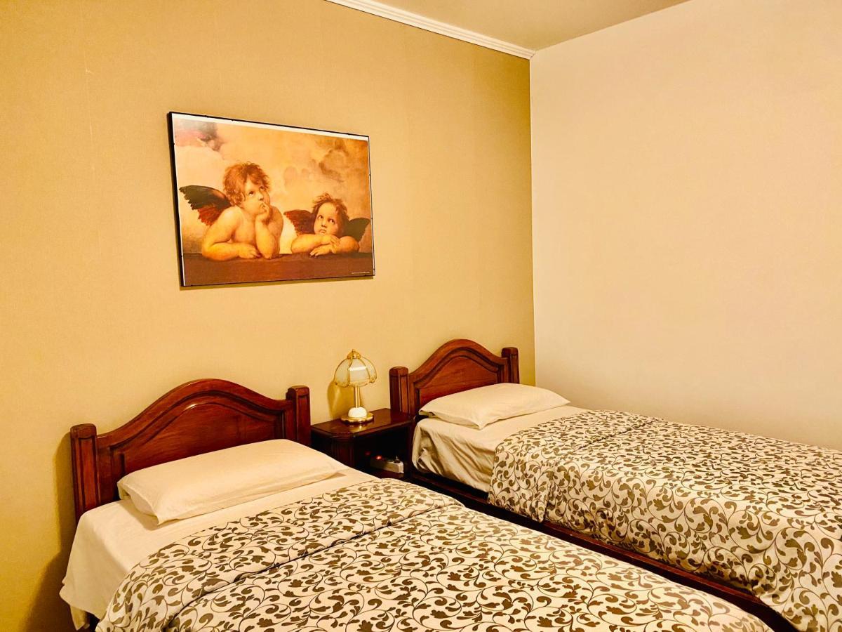 Pang's Bed & Breakfast 3*